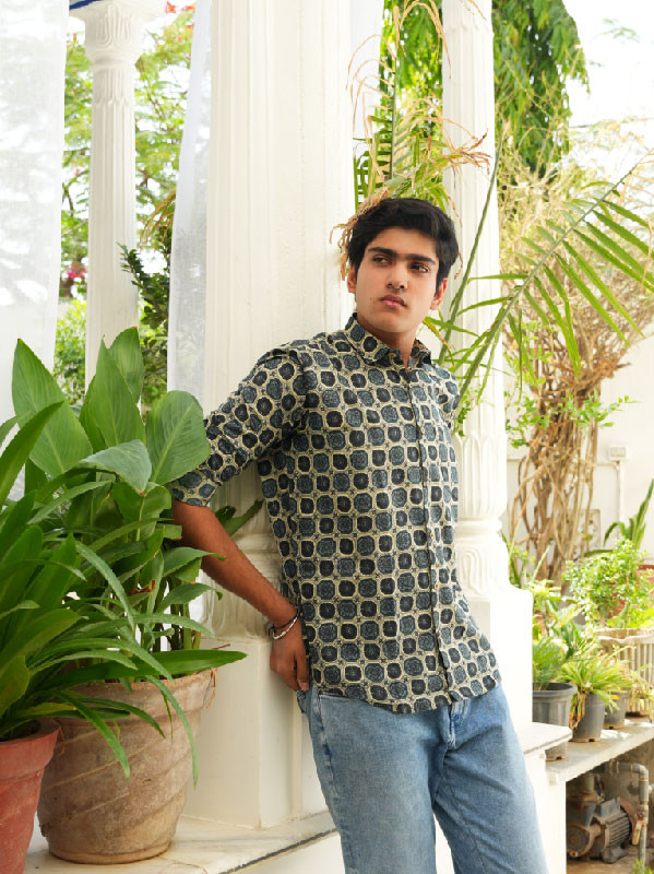 Green & Beige Geometric Printed  Full Sleeve Shirt